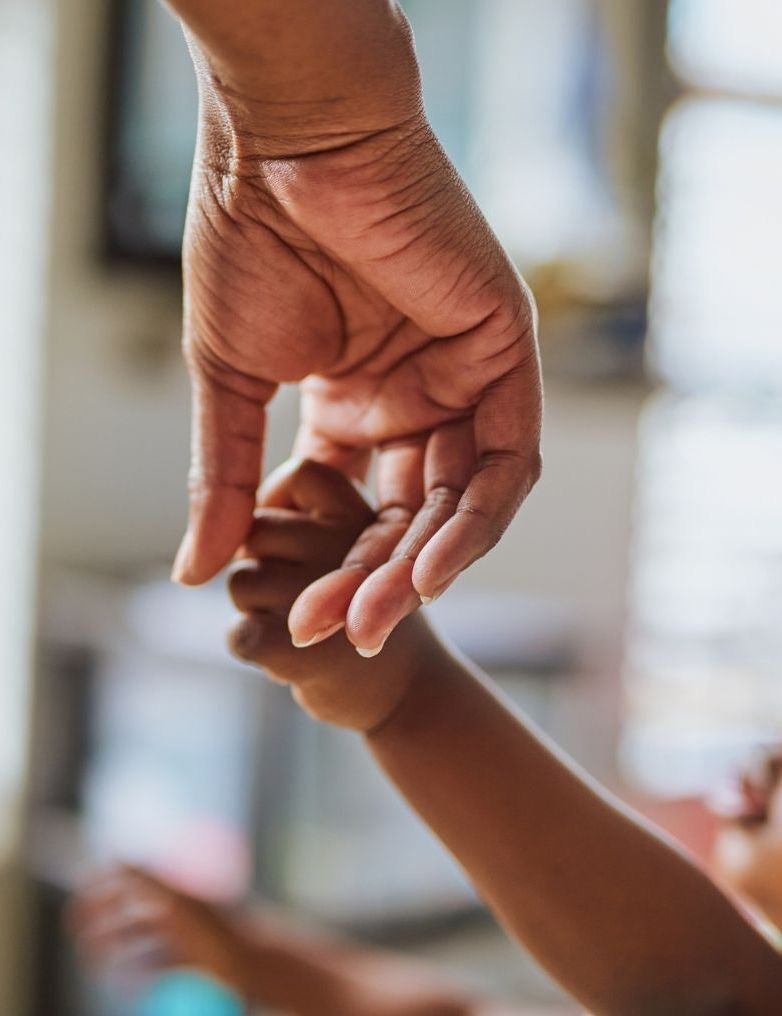Créer une routine sensorielle du soir pour apaiser les enfants après l’école