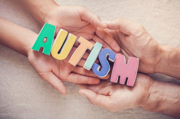 Autisme et sensorialité : comment adapter l’environnement de l’enfant
